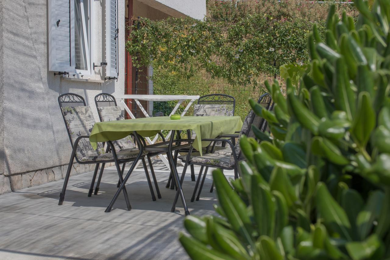 Ferienwohnung Elida Krk Town Exterior foto